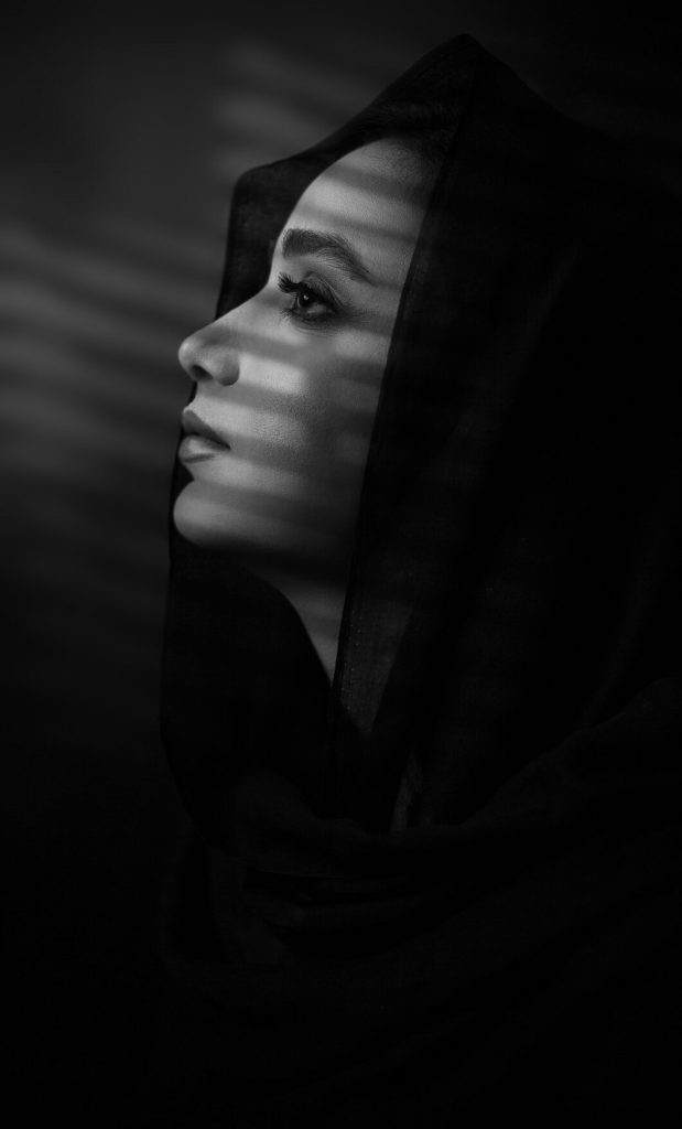 انتخاب شال و روسری برای شب قدر 1404